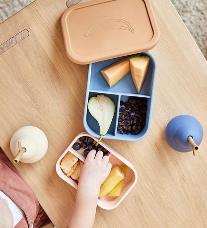 OYOY Lunchbox - Yummy+ - Small - Blue/Clay OYOY Lunchbox - Yummy+ - Small - Blue/Clay