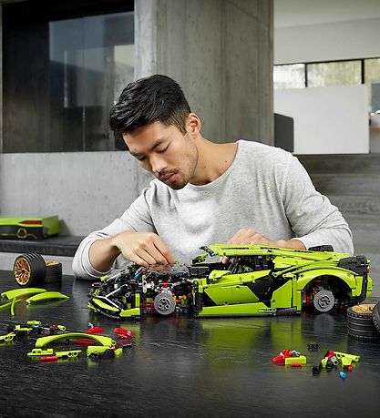 LEGO® Technic - Lamborghini Sián FKP 37 42115 - 3696 Parts