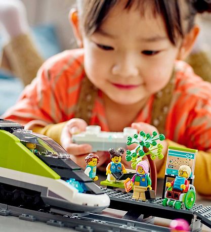 LEGO® City - Personen-Schnellzug 60337 - Motorisiert - 764 Teile LEGO® City - Personen-Schnellzug 60337 - Motorisiert - 764 Teile