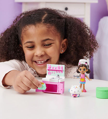 Gabby's Dollhouse Set - 4 Onderdelen - Gabby's lunch en smak Gabby's Dollhouse Set - 4 Onderdelen - Gabby's lunch en smak