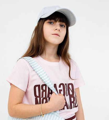 Mads Nørgaard Derhúfa - Bob - Vatnsæðar Mads Nørgaard Derhúfa - Bob - Vatnsæðar