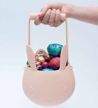 We Might Be Tiny Bucket - Bunny Basketball - Pink
