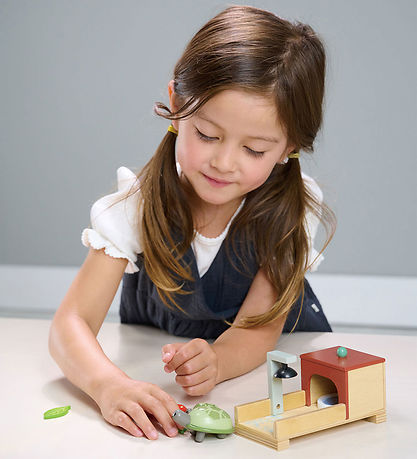 Tender Leaf Wooden Toy - Pet Set to Dollhouse - Tortoise