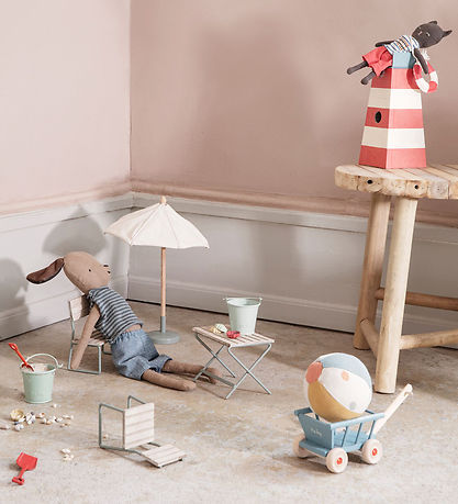 Maileg Miniature Parasol - Beige Maileg Miniature Parasol - Beige