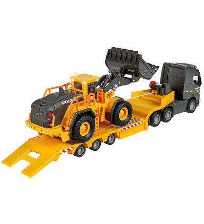 Majorette Toys - Volvo Truck And Rubber Goat w. Light/Sound