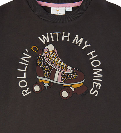 The New Sweatshirt - TnHattie - Phantom w. Rollerskate
