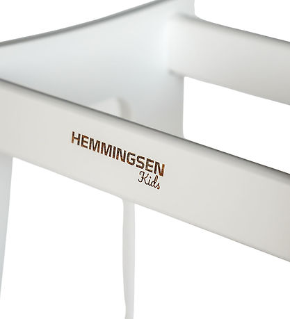 Hemmingsen Kids Leating tower - Martin - 40x42x86 cm - White Hemmingsen Kids Leating tower - Martin - 40x42x86 cm - White