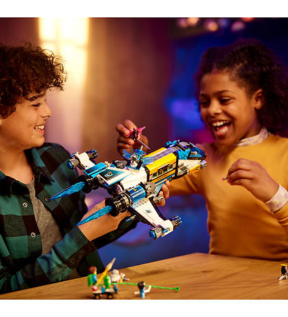 LEGO® DREAMZzz - Mr. Oz's Spacebus 71460 - 878 Parts LEGO® DREAMZzz - Mr. Oz's Spacebus 71460 - 878 Parts