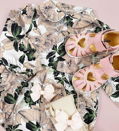 Christina Rohde Summer Romper - White w. Flowers Christina Rohde Summer Romper - White w. Flowers