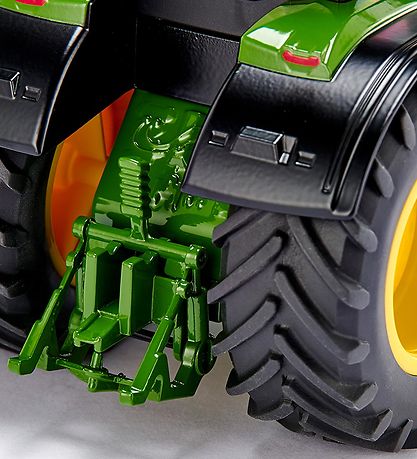 Siku Tractor - John Deere 8R 370 - 1:32 - Green Siku Tractor - John Deere 8R 370 - 1:32 - Green