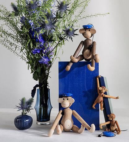 Kay Bojesen Träfigur - Apa 20 cm - Liten - Eg/Rökt Ek Kay Bojesen Träfigur - Apa 20 cm - Liten - Eg/Rökt Ek