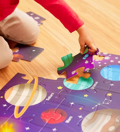 Puzzle d'étage B. toys - 48 Briques - Système solaire Puzzle d'étage B. toys - 48 Briques - Système solaire