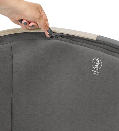 Berceau Maxi-Cosi - iOra - Beyond Graphite ECO Berceau Maxi-Cosi - iOra - Beyond Graphite ECO