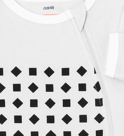 Nanit Nightsuit - Breathing Wear - Grey/Black Nanit Nightsuit - Breathing Wear - Grey/Black