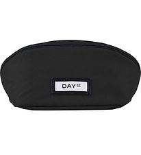 DAY ET Toiletry Bag - Gweneth RE-S Clam - Black DAY ET Toiletry Bag - Gweneth RE-S Clam - Black
