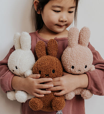 Bon Ton Toys Soft Toy - 23 cm - Miffy Sitting Tiny Teddy - Pink Bon Ton Toys Soft Toy - 23 cm - Miffy Sitting Tiny Teddy - Pink