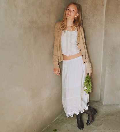 Designers Remix Skirt - Vera Embroidery - Cream Designers Remix Skirt - Vera Embroidery - Cream