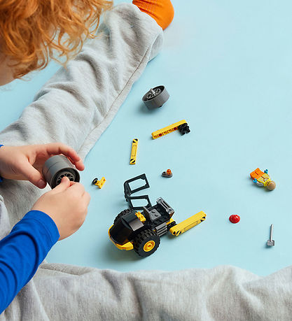 LEGO® City - Construction Steamroller 60401 - 78 Parts LEGO® City - Construction Steamroller 60401 - 78 Parts
