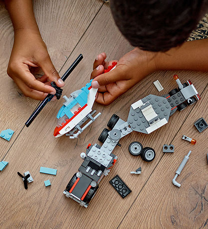 LEGO® Creator - Flatbed Truck with Helicopter 31146 - 3-I-1 - 27