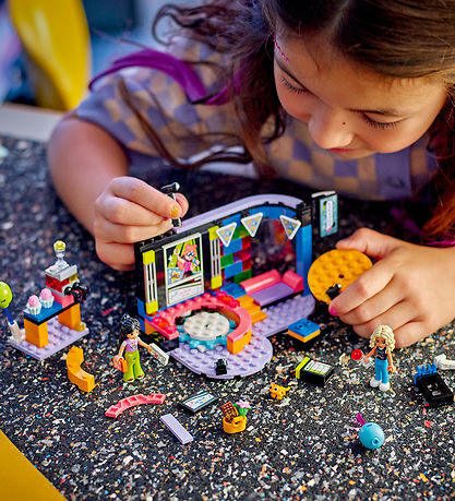 LEGO® Friends - Le karaoké 42610 - 196 Parties LEGO® Friends - Le karaoké 42610 - 196 Parties