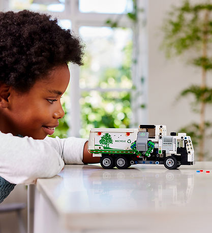 LEGO® Technic - Mack LR Electric Garbage Truck 42167 - 503 Parts