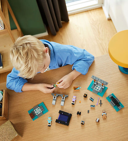 LEGO® Minecraft - The Armory21252 - 203 Partar LEGO® Minecraft - The Armory21252 - 203 Partar