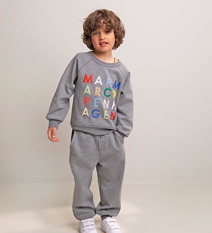 MarMar Sweatshirt - Theos - Multicol Letters MarMar Sweatshirt - Theos - Multicol Letters