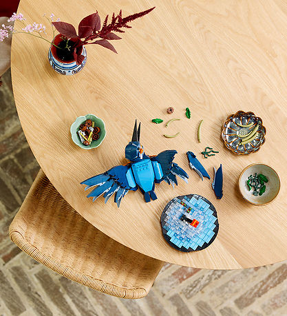 LEGO® Icons - Kingfisher Bird 10331 - 834 Parts