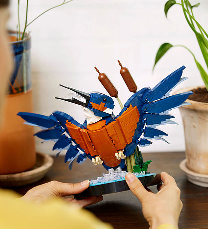 LEGO® Icons - Kingfisher Bird 10331 - 834 Parts