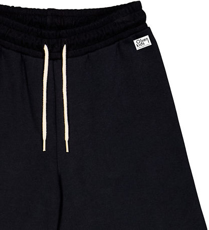 Olsen Kids x Stad Green Joggingbroek - Uitlopend - Zwart Olsen Kids x Stad Green Joggingbroek - Uitlopend - Zwart