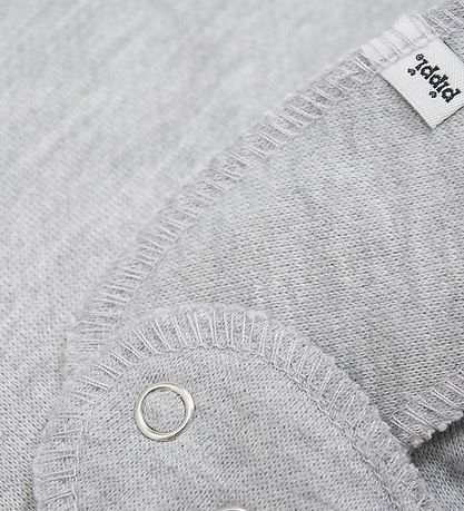 Bavoir Bandana Pippi - Pointu - Grey Melange av. Grand Frère Bavoir Bandana Pippi - Pointu - Grey Melange av. Grand Frère