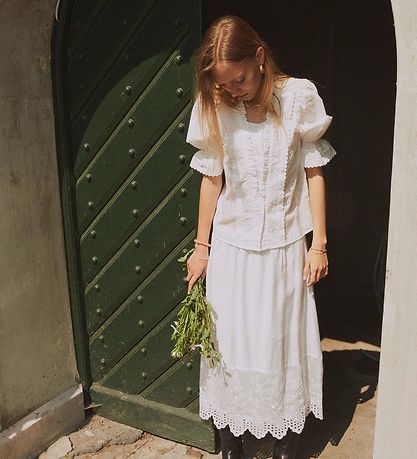 Designers Remix Shirt - Velma Lace - Cream Designers Remix Shirt - Velma Lace - Cream