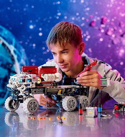 LEGO® Technic - Mars Crew Exploration Rover 42180 - 1599 Parts