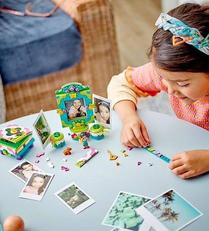 LEGO® Disney - Mirabel's Photo Frame and Jewelry Box 43239 - 334 LEGO® Disney - Mirabel's Photo Frame and Jewelry Box 43239 - 334