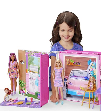 Barbie Dollhouse w. Barbie Doll - Getaway House