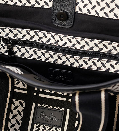 Lala Berlin Shopper - East West Tote Marin - Heritage Stripe Bla Lala Berlin Shopper - East West Tote Marin - Heritage Stripe Bla