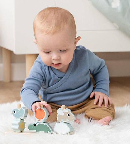 Done by Deer Stapelleksaker - Happy Clouds Done by Deer Stapelleksaker - Happy Clouds