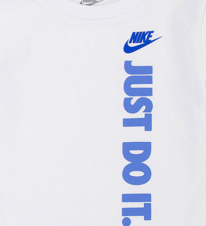 Nike Shorts Set - T-shirt/Shorts - Nike Polar Nike Shorts Set - T-shirt/Shorts - Nike Polar