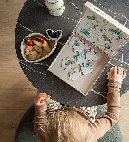 Filibabba Snackbox - The Whale Christian - Toasted Almond