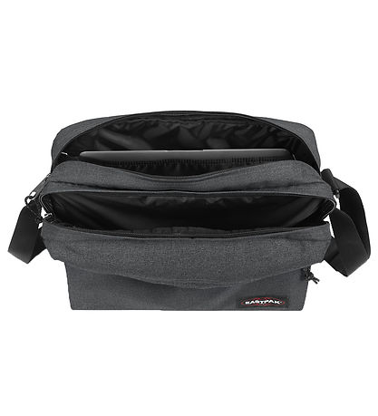 Eastpak 숄더백 - 크로서 - 16L - 블랙 데님