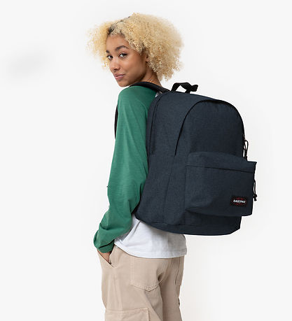 Eastpak 백팩 - 데이 오피스 - 27L - 트리플 데님