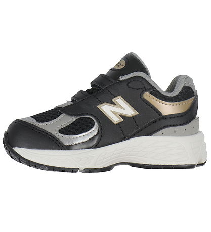 New Balance Shoe - 2002 - Black/Sea Salt