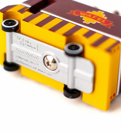 Candylab Car - 8.4 cm - Waffle Van - F188 Candylab Car - 8.4 cm - Waffle Van - F188