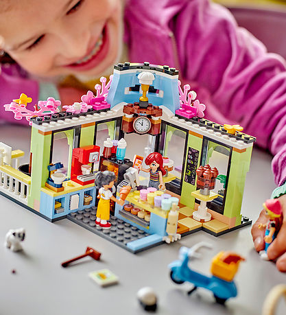 LEGO® Friends - Heartlake City Café - 42618 - 426 Parts