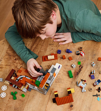 LEGO® Minecraft - Die Mine in den Badlands 21263 - 538 Teile LEGO® Minecraft - Die Mine in den Badlands 21263 - 538 Teile