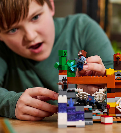 LEGO® Minecraft - Die Mine in den Badlands 21263 - 538 Teile LEGO® Minecraft - Die Mine in den Badlands 21263 - 538 Teile