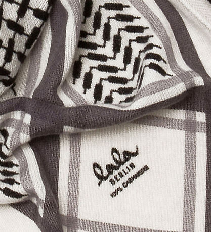 Lala Berlin Scarf - 162x85 - Triangle Trinity Classic+ M - Ala