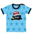 Freds World T-shirt - Light Blue w. Red Car Freds World T-shirt - Light Blue w. Red Car