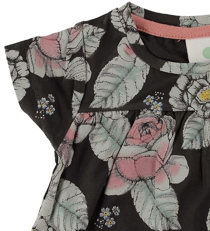 En Fant T-shirt - Black w. Flowers En Fant T-shirt - Black w. Flowers