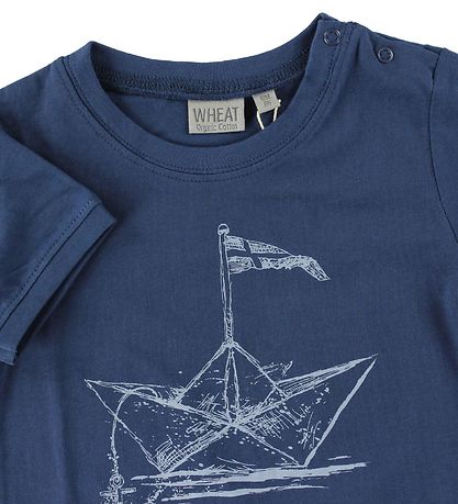 Wheat T-shirt - Dark Blue w. Paperboat